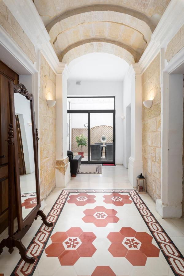 Traditional & Modern Maltese Townhouse - Rooftop Terrace And Sea Views, Close To Birgu Waterfront Cospicua 外观 照片