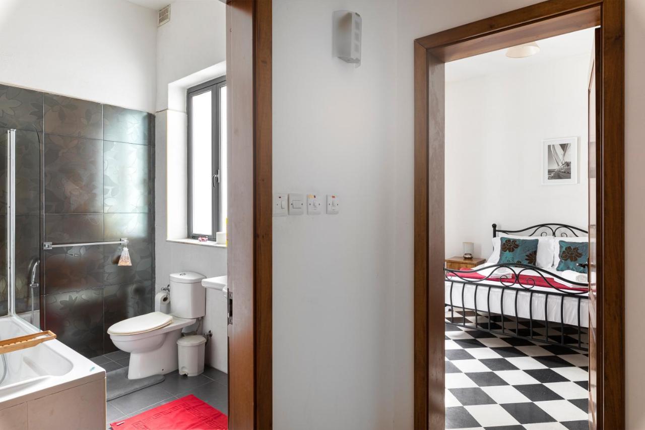 Traditional & Modern Maltese Townhouse - Rooftop Terrace And Sea Views, Close To Birgu Waterfront Cospicua 外观 照片
