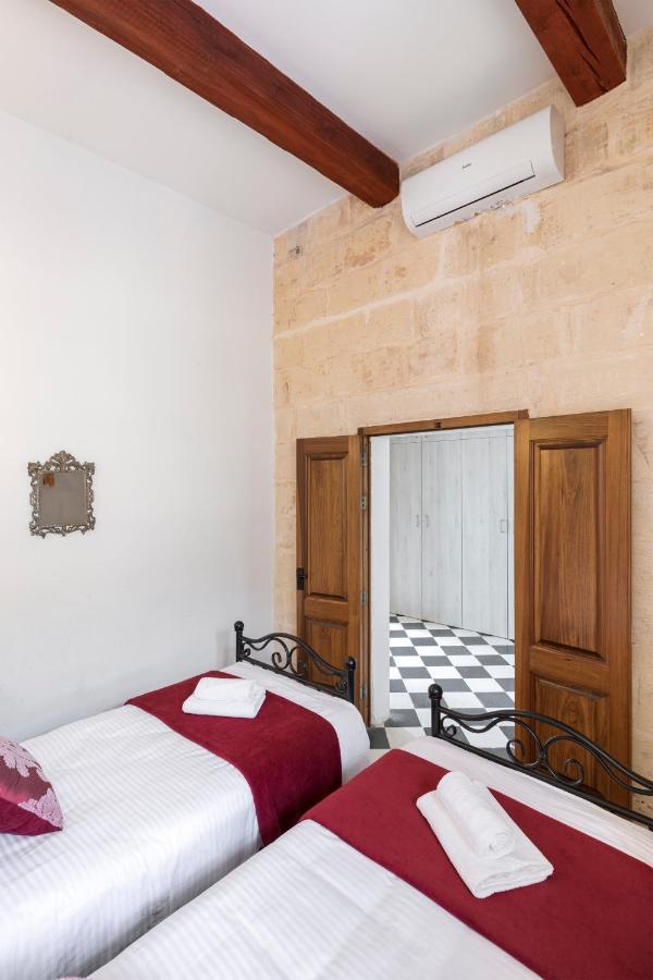 Traditional & Modern Maltese Townhouse - Rooftop Terrace And Sea Views, Close To Birgu Waterfront Cospicua 外观 照片