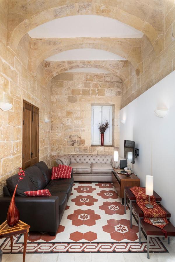 Traditional & Modern Maltese Townhouse - Rooftop Terrace And Sea Views, Close To Birgu Waterfront Cospicua 外观 照片