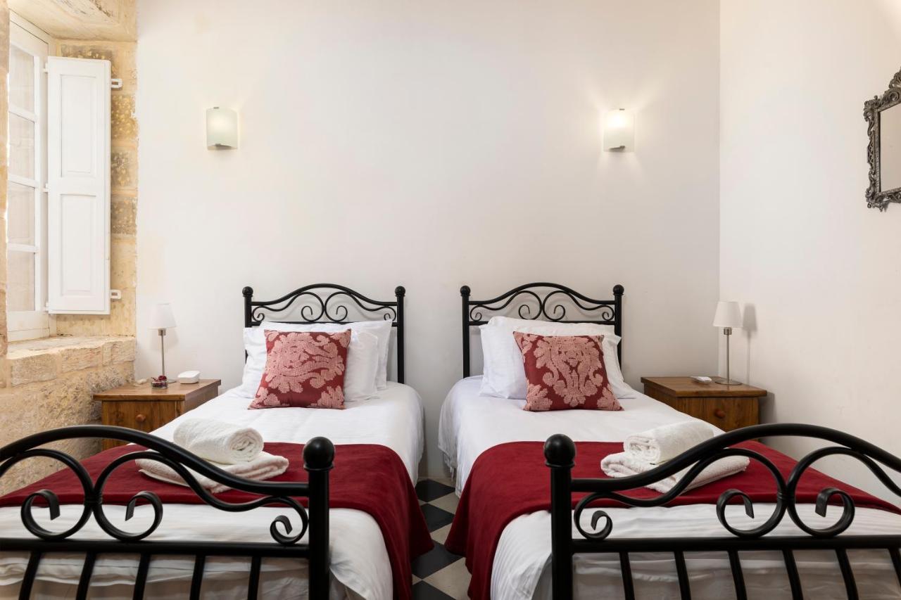 Traditional & Modern Maltese Townhouse - Rooftop Terrace And Sea Views, Close To Birgu Waterfront Cospicua 外观 照片