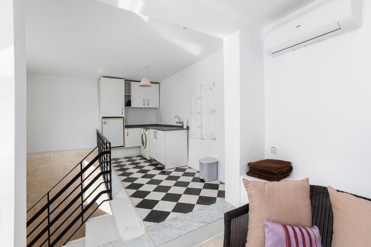 Traditional & Modern Maltese Townhouse - Rooftop Terrace And Sea Views, Close To Birgu Waterfront Cospicua 外观 照片